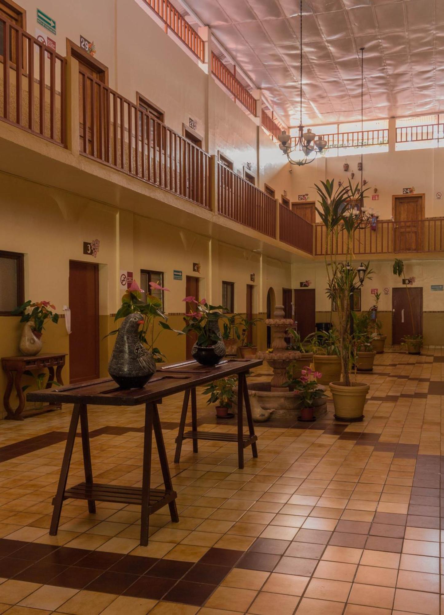 Hotel Cervantino Tapachula Eksteriør billede