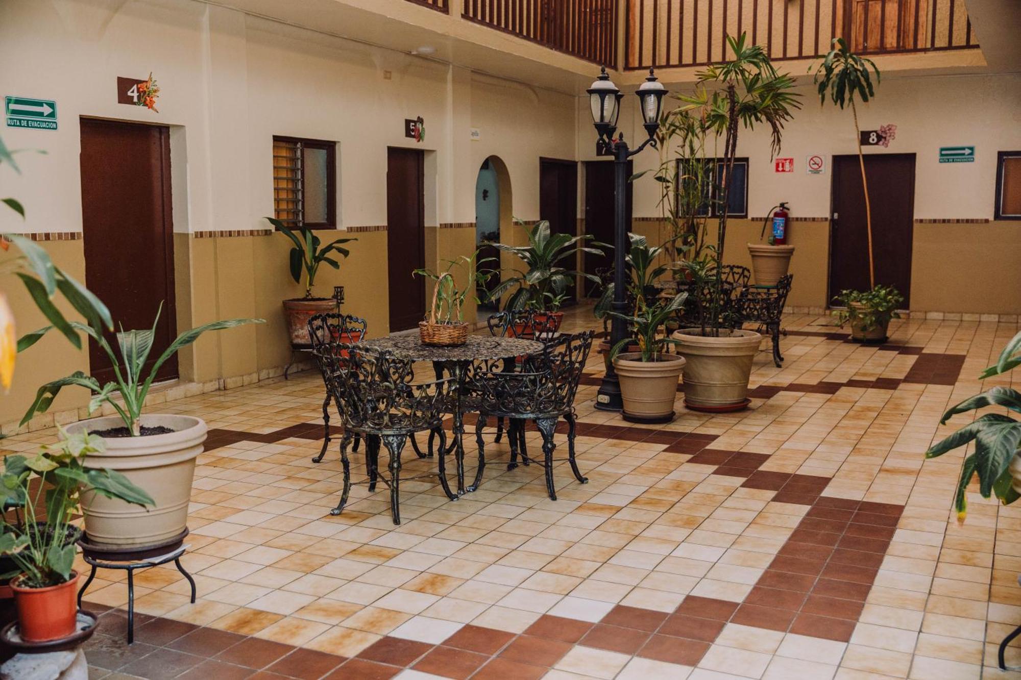 Hotel Cervantino Tapachula Eksteriør billede