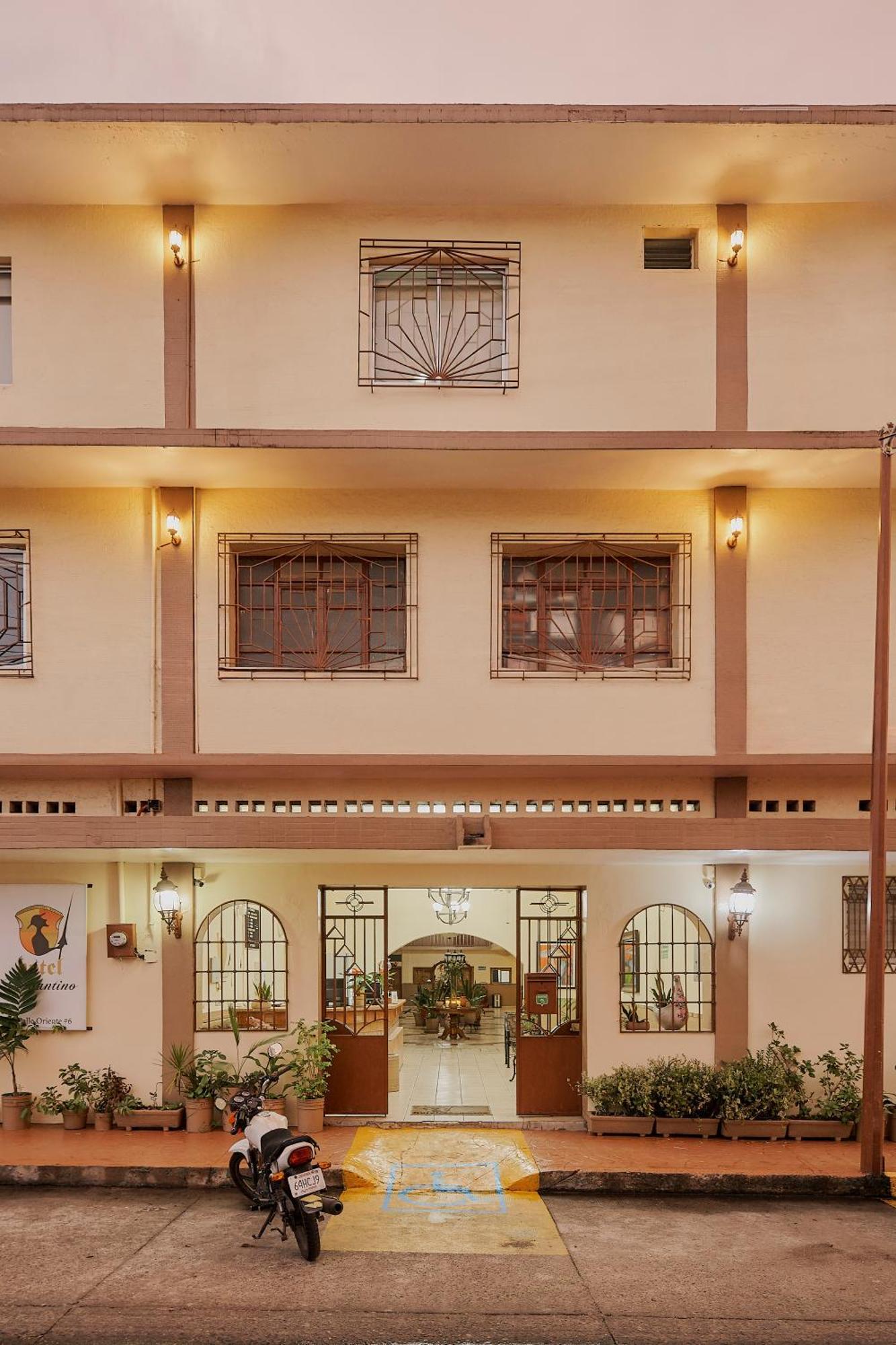 Hotel Cervantino Tapachula Eksteriør billede